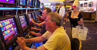 44mmkapp Live Casino Real Dealer Baccarat Roulette MMK Myanmar